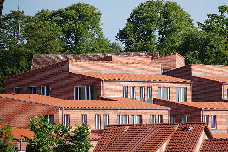 Bauklempnerei, Blecharbeiten für Dach und Fassade 